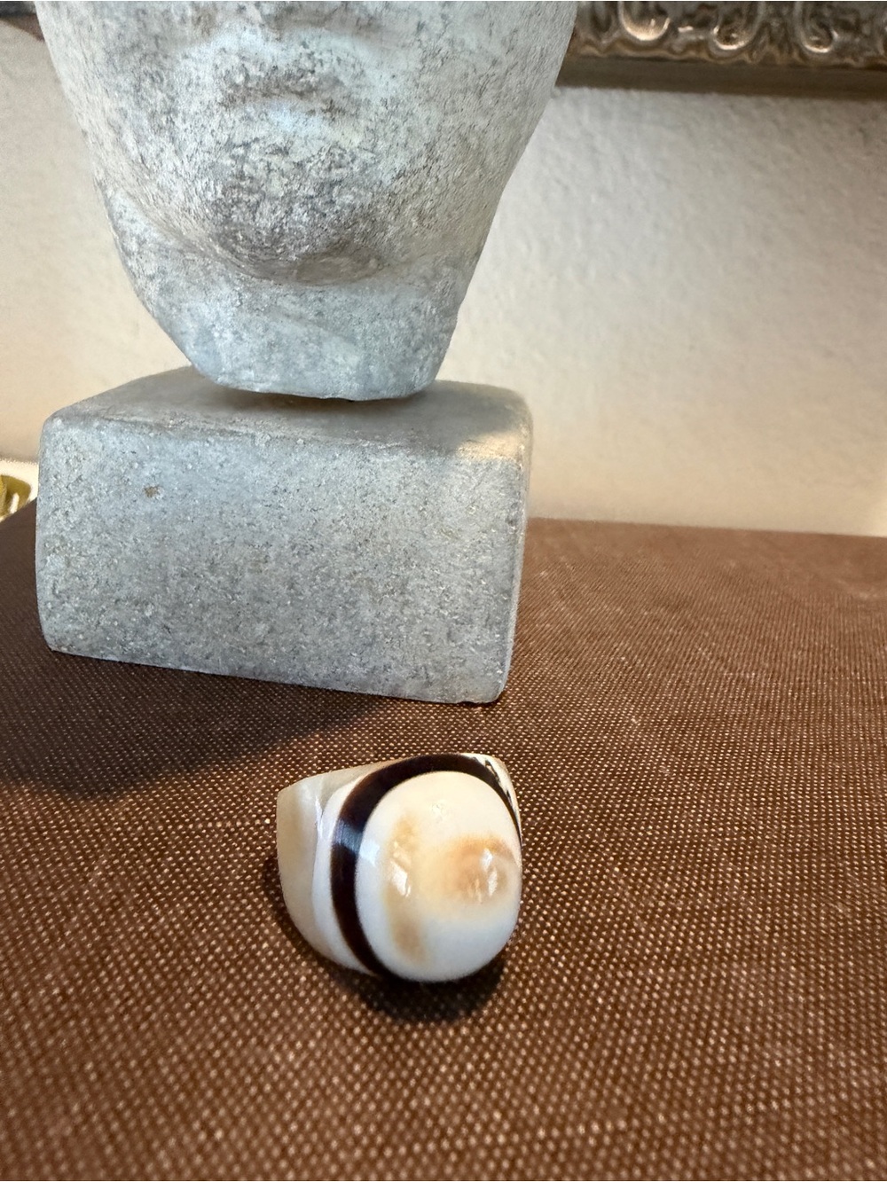 Vintage Mother of Pearl‎ Statement Ring – Natural Shell Dome Ring Size 6